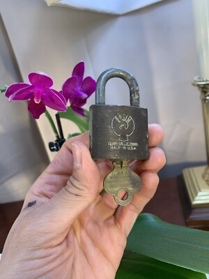 Vintage EAGLE Lock Company Terryville Conn. USA +Original Matching KEY Set RARE