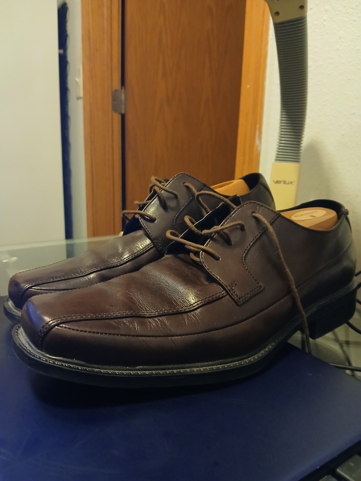 Picture 1 of 4