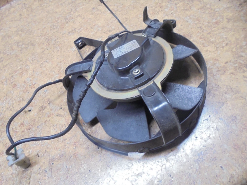 Honda CBR600 CBR 600 CBR600F2 1991 refrigerante motor ventilador motor 91 Foto 2 de 2