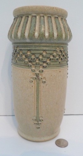 Original J.L. Josserand 9" X 4" Ceramic Hand made Vase Art Pottery 1468 Jerry !! - Picture 2 of 4