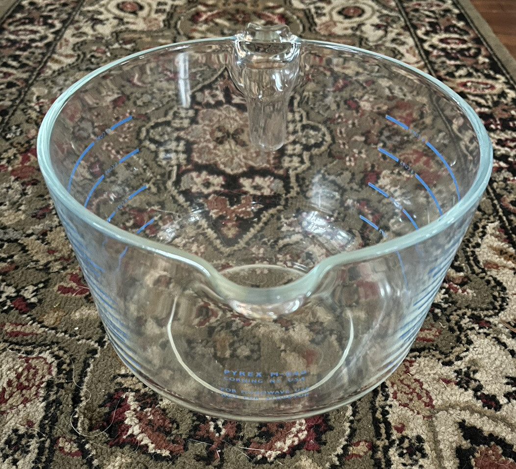 vintage pyrex 8 cup glass measuring mixing bowl cup blue letters M640 XLg eBay