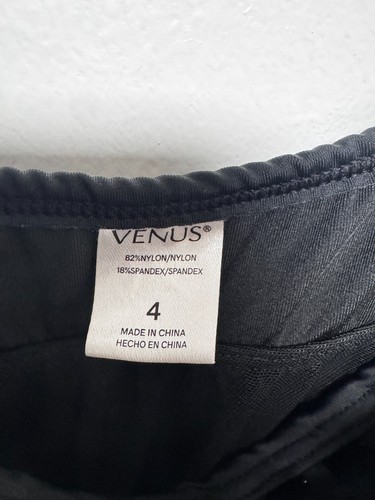 Vestido de baño Venus negro talla 4 traje de baño con falda de una pieza detalle de cadena dorada - Imagen 3 de 9