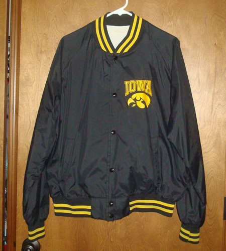 Vintage Iowa Hawkeyes Jacke, Medium, HAWK LOGO mit Blick in die falsche Richtung. - Bild 6 von 6