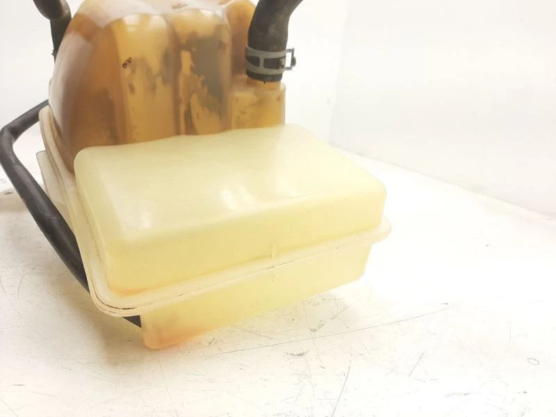 Reservatório de líquido de arrefecimento compatível com 2004-2008 CHRYSLER PACIFICA OEM 04880498AB - Imagem 4 de 4