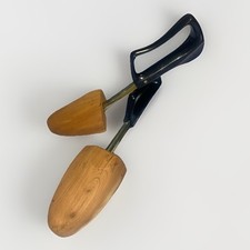 2 Vintage Rochester CEDAR Shoe Trees Black Handle Florsheim Size Small