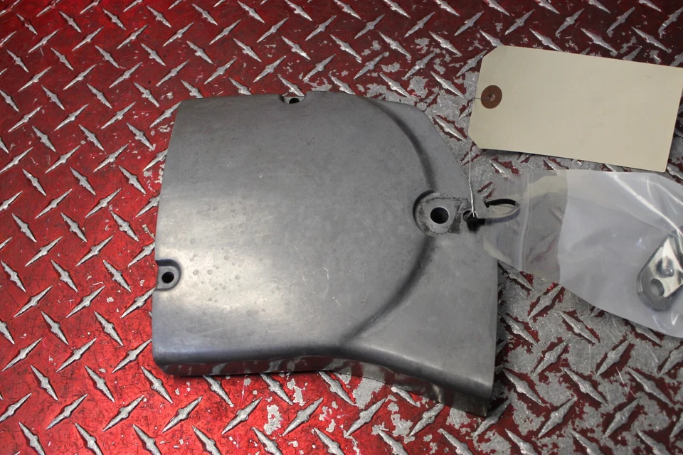 Harley Davidson Sportster XL 883 2005 OEM cubierta de polea de tracción delantera SP95 Foto 3 de 4