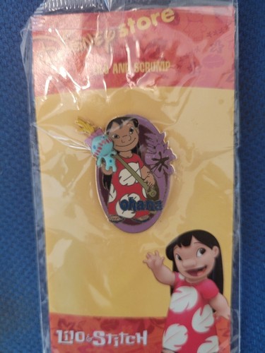 NOC OLD DS Lilo & Stitch Ohana Lilo Scrump Doll Free D & Hula Dancing Disney Pin - Picture 2 of 3