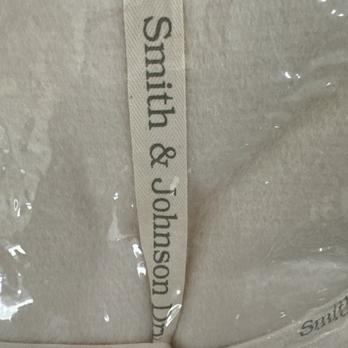 New Smith & Johnson Dry Goods Cashma Soft Blanket Natural Fleece 50" by 60" - Picture 12 of 13