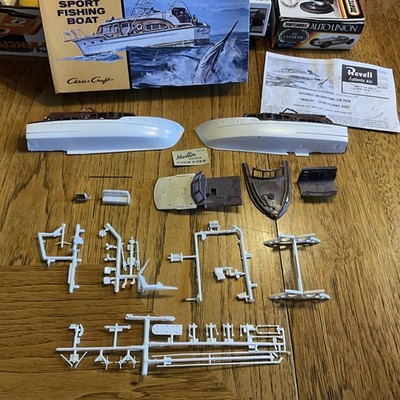 Revell Coastal Series Chris-Craft Sport Fishing Boat Model Kit STARTED 1996