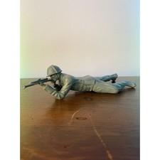 Vintage 9  Green Army Soldier USA Laying Down Figure