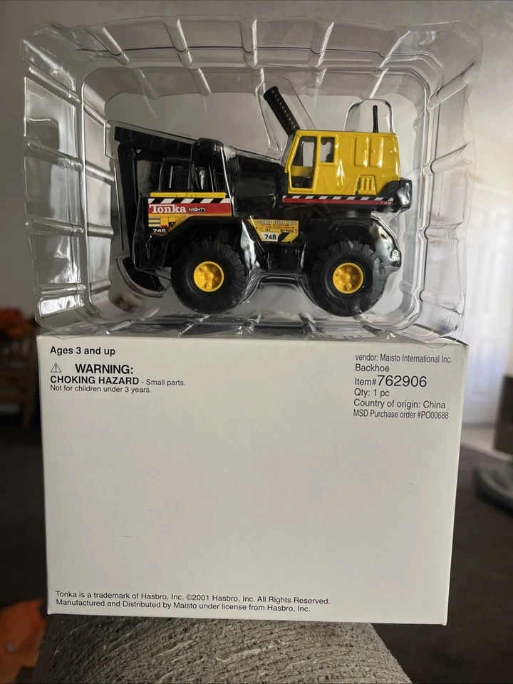 Vehículo de construcción retroexcavadora Tonka Maisto Hasbro Mighty 748 2001 # 762906 Foto 4 de 4