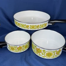 VTG MCM Avocado Green Enamelware Skillet NEW!!! Set of 3 Fry Pan Pots NOS