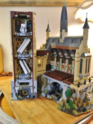 LEGO Harry Potter: Hogwarts Castle (71043) for sale online