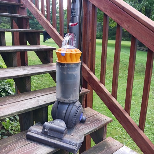 Dyson Ball Vacuum Cleaner Dyson Animal Multifloor For parts Not Tested Yellow eBay