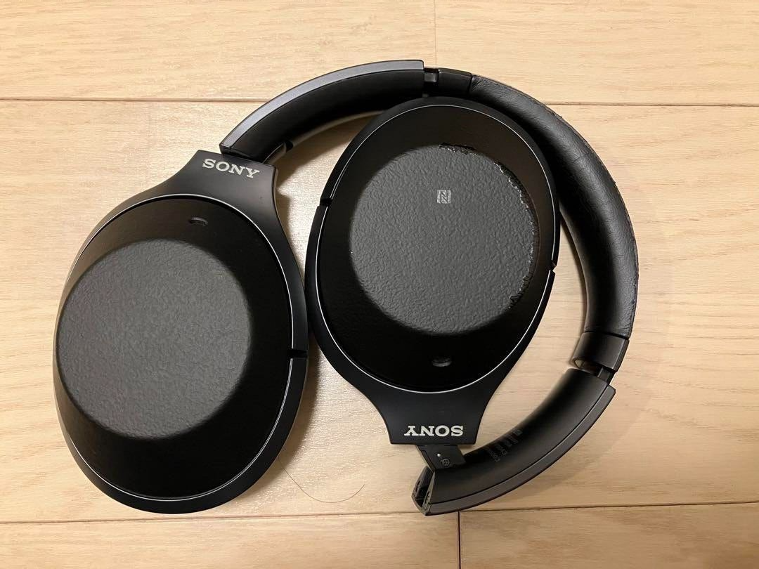 Sony WH-1000XM2 Wireless Noise Canceling Headphones Black 