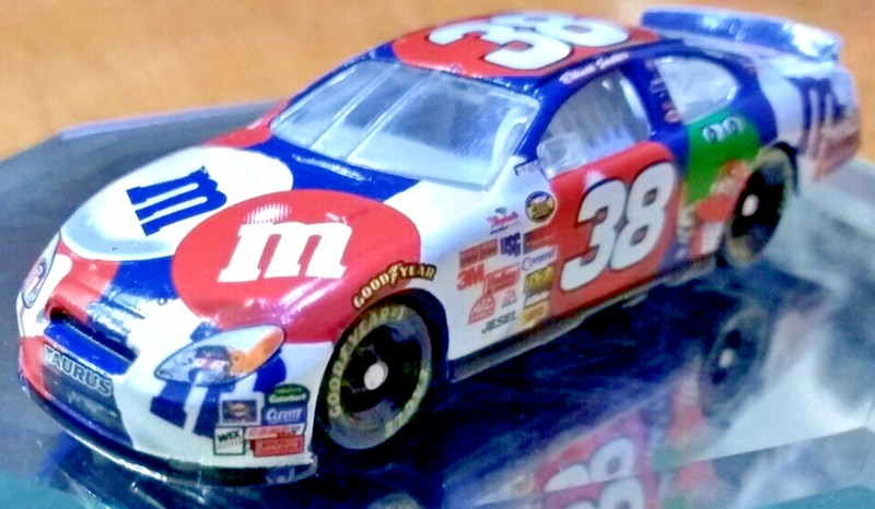 Action Collectibles Elliot Sadler M&Ms 38 NASCAR Ford Taurus 1:64 Loose Used