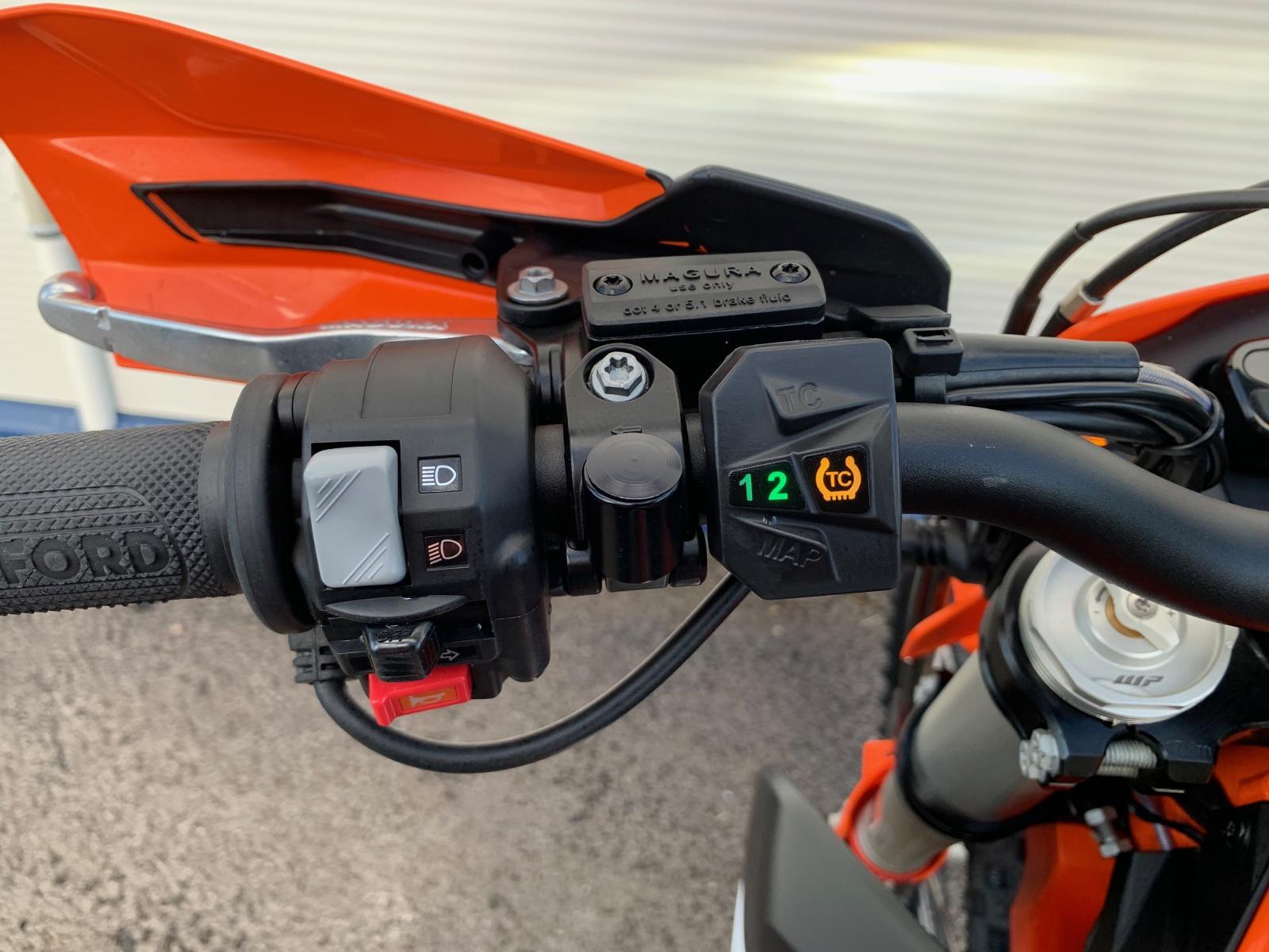 KTM 690 ENDURO R LEO VINCE EXHAUST HEATED GRIPS QUICKSHIFTER eBay