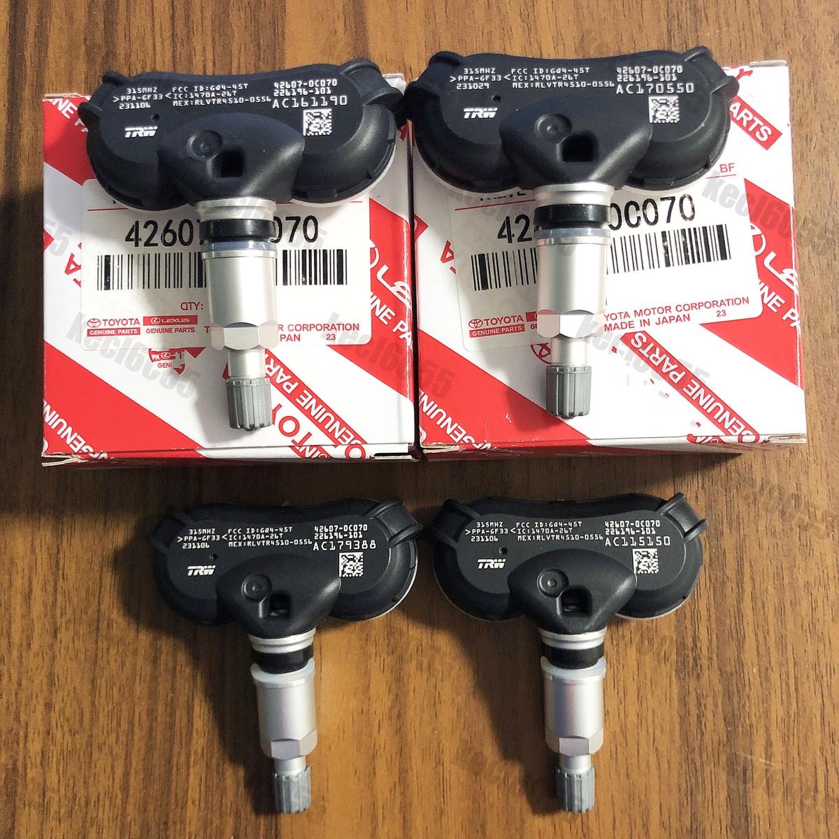 うんさぁ 4Pcs OEM TPMS 42607-0C070 Tire Pressure Monitoring Sensor