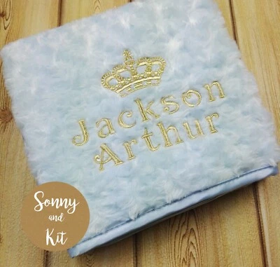 SOFT TOUCH Personalisierte Baby Prinz Windelfolie, bestickte goldene Krone, Geschenk