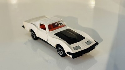 Dinky Toys #221 Corvette Stingray - weiß