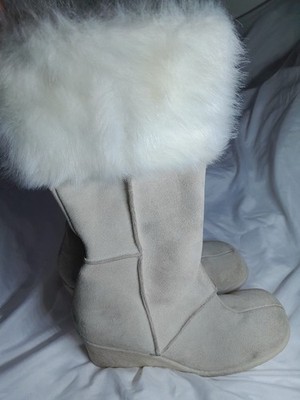 Schuh Winterstiefel creme Sudue Keilabsatz mit Kunstfellbündchen Größe EU 38