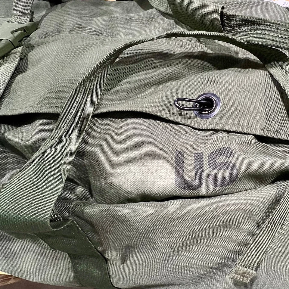Bolsa de viagem reforçada militar dos EUA 2ª geração em azeitona - Imagem 3 de 4