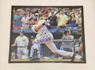 Derek Jeter 3000th Hit Swing 8 x10 Autographed Photo.STEINER Auto Authentication