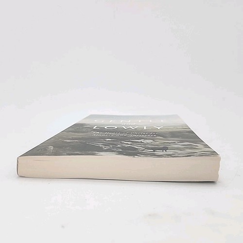 Gentle and Lowly by Dane Ortlund 1st Edition 2021 Paperback Book - Picture 4 of 24