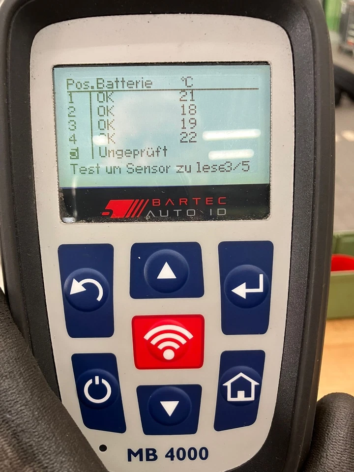 Komplettwinterräder Mercedes-Benz GLA 250e oder Alufelgen 7Jx17 ET44 einzeln - Bild 2 von 4