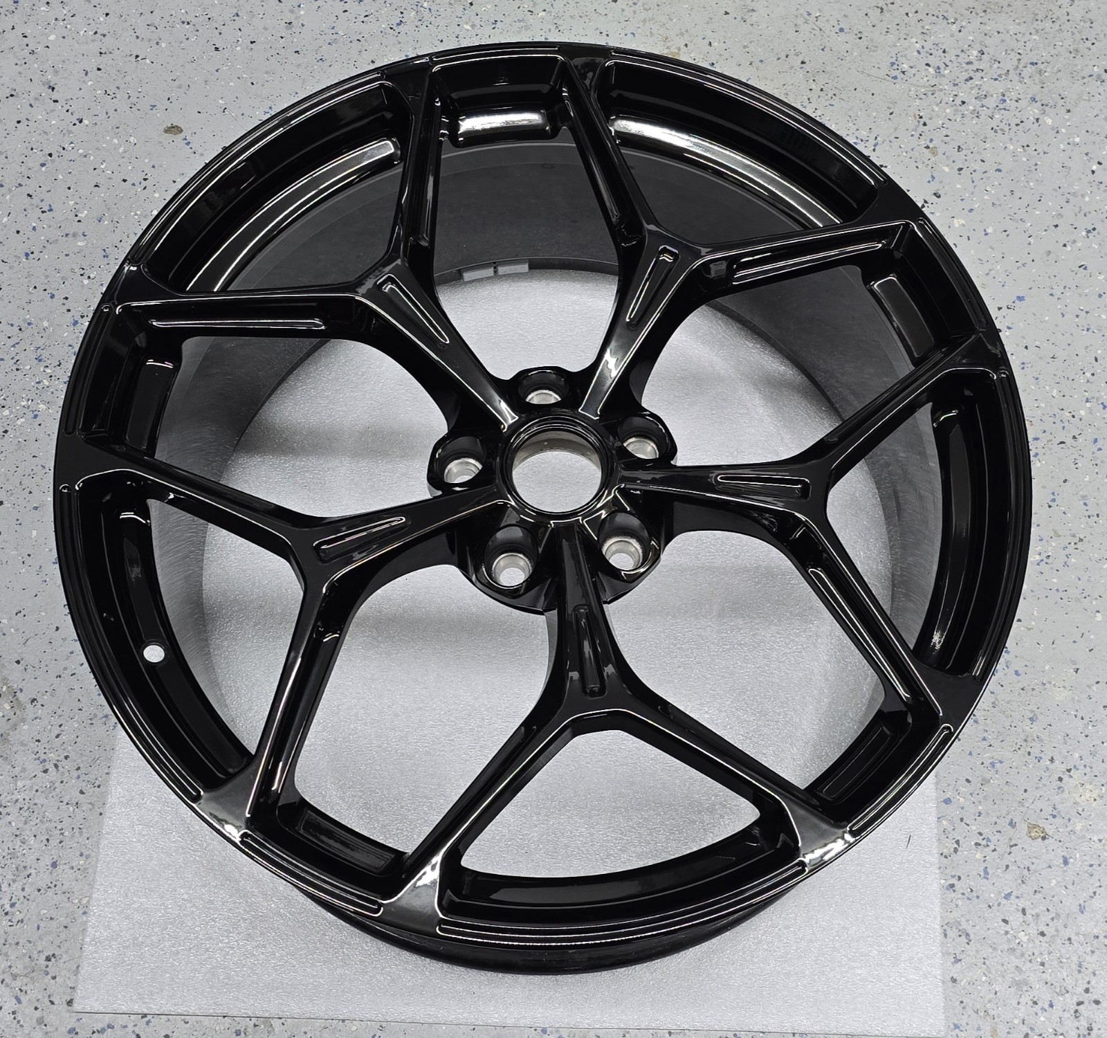  21" LAMBORGHINI REVUELTO ALTANERO OEM FRONT WHEEL RIM 47B601017R 47B601017 Chip