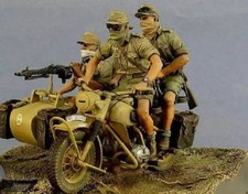 1/35 3pcs Resin Model Kit North African German Soldiers (no moto) WW2 Unpainted