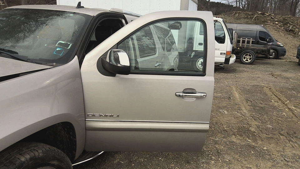 08 GMC YUKON XL 1500 Front Door Driver Leftsilver Birch Metallic59upaint Peel - Image 2 of 4