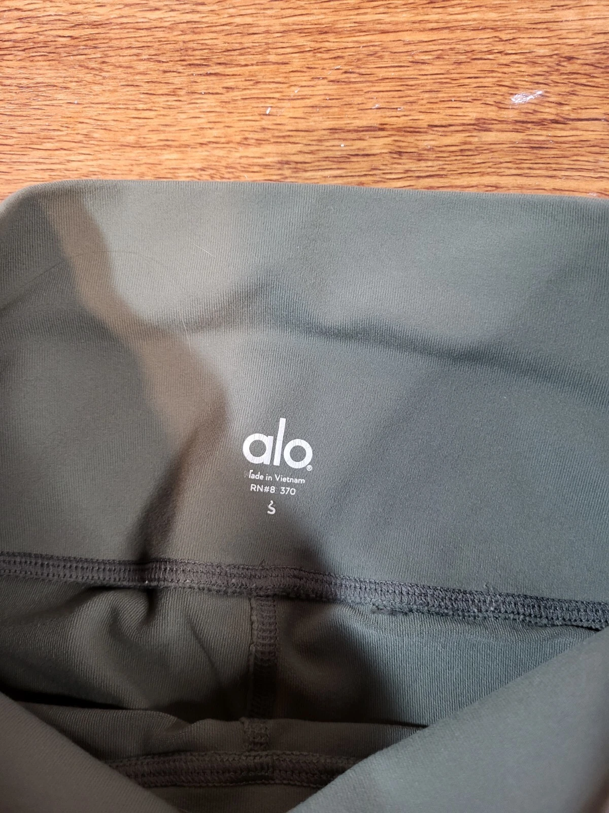 alo-yoga high waist moto full length leggings