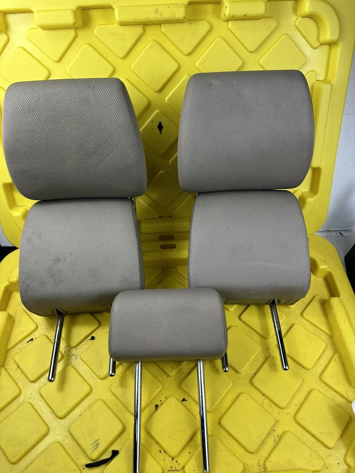 2009-2011 SUZUKI EQUATOR Rear Front Seat Headrest Back Head Rest - Image 2 of 4