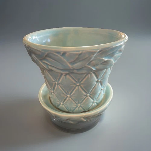 Vintage McCoy Aqua Diamond Quilted Leaf Planter With Attached Saucer 3.5” High