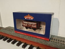 Bachmann 37-2009K 7 plank end door wagon 'Thomas Hunter Ltd' Limited Edition