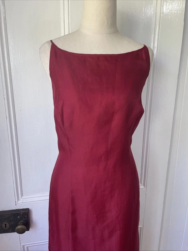 Vestido Ann Taylor Maxi Seda Rojo Borgoña en excelente estado AU12 US8 Mediano Foto 2 de 4