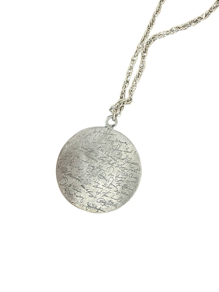 Vintage 1976 Cincinnati Reds Autographed World Series Pewter Necklace Pendant  - Image 2 of 2