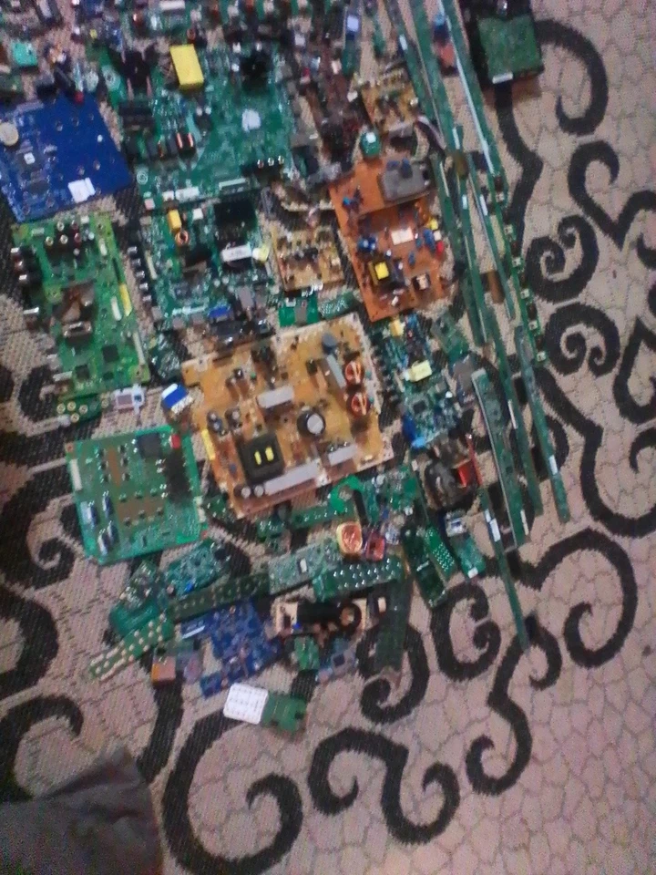 motherboard scrap - Image 2 of 4
