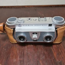 Graflex Stereo Graphic Camera  w/Case