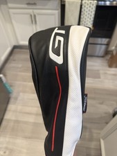 Titleist GT2 Driver 10 RH Stiff with Head cover and incredible Hulk wrap