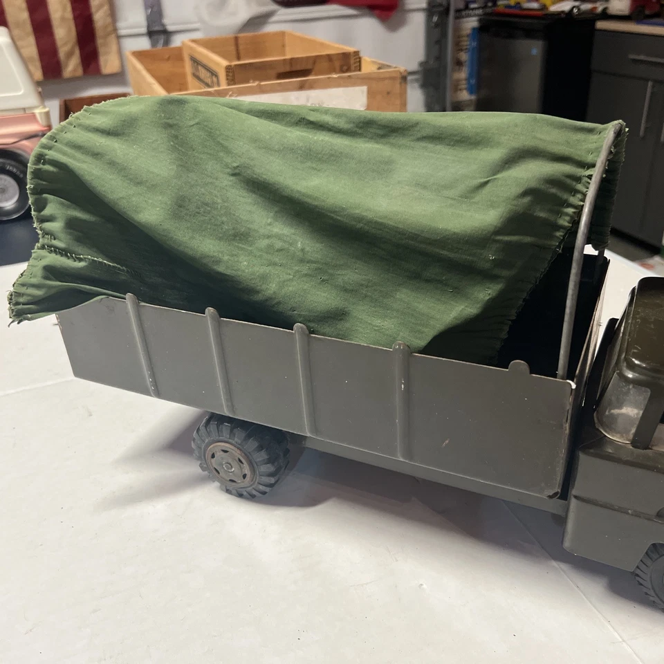 Marx Lumar U.S. Covered Army Troop Transport Military Vintage - Image 3 of 4