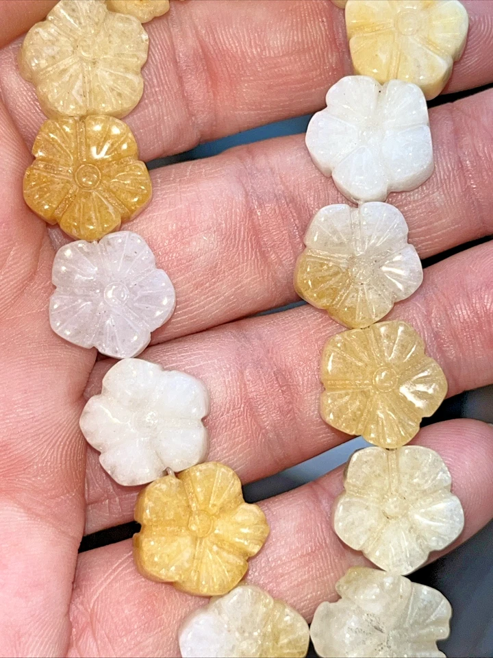 Alter Topas Jade Perlen Blumen Blüten Mit Loch 16Stück 13mm Edelstein Kristall - Bild 2 von 4