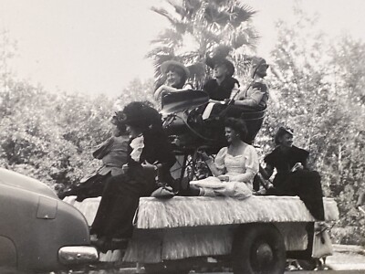 Women in Fancy Clothes Parade Float in St. Petersburg Florida 1951 Vintage Photo