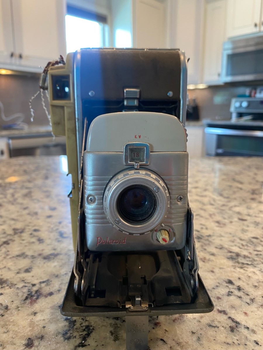 vintage polaroid land camera model 80A
