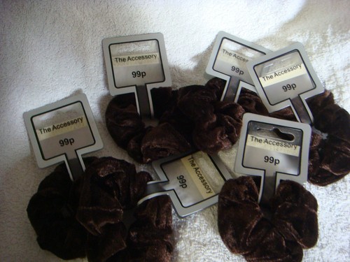 Velvet scrunchie brown pack of 6 soft feel hair scrunchies - Picture 3 of 3