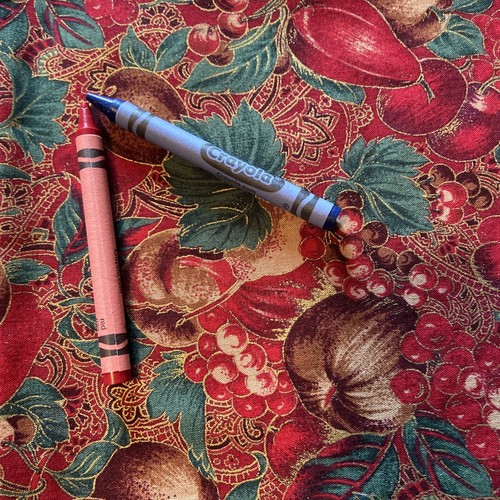 Canterbury Manor by Hoffman International Fabrics 42/43”widex29”+ Red/Gold/Green - Picture 4 of 7