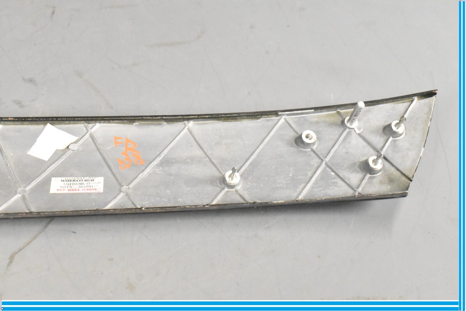 Maserati Quattroporte 2004-2013 FRONT+RIGHT Trim molding