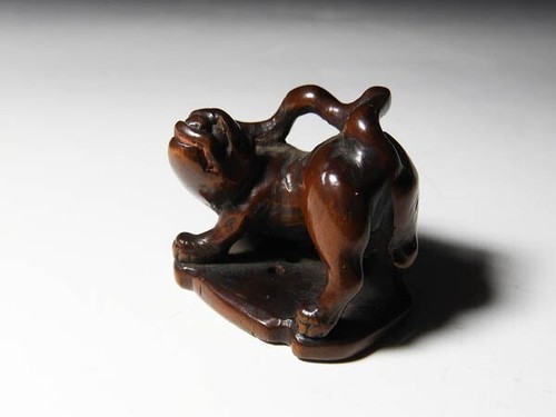 Netsuke Inro Sagemono Edo scultura giapponese antica in legno tigre tigra timbrata - Foto 4 di 7