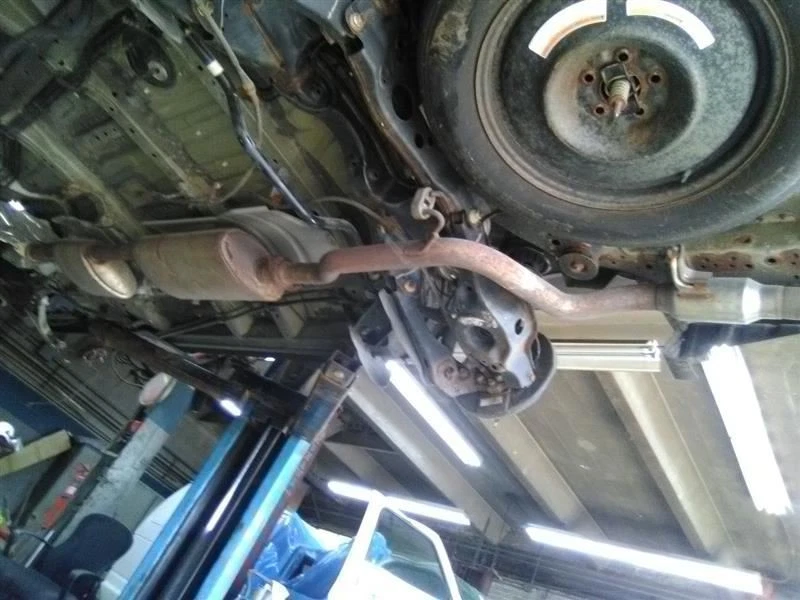 2018 Nissan Pathfinder Exhaust 3.5 Liter - Image 4 of 4